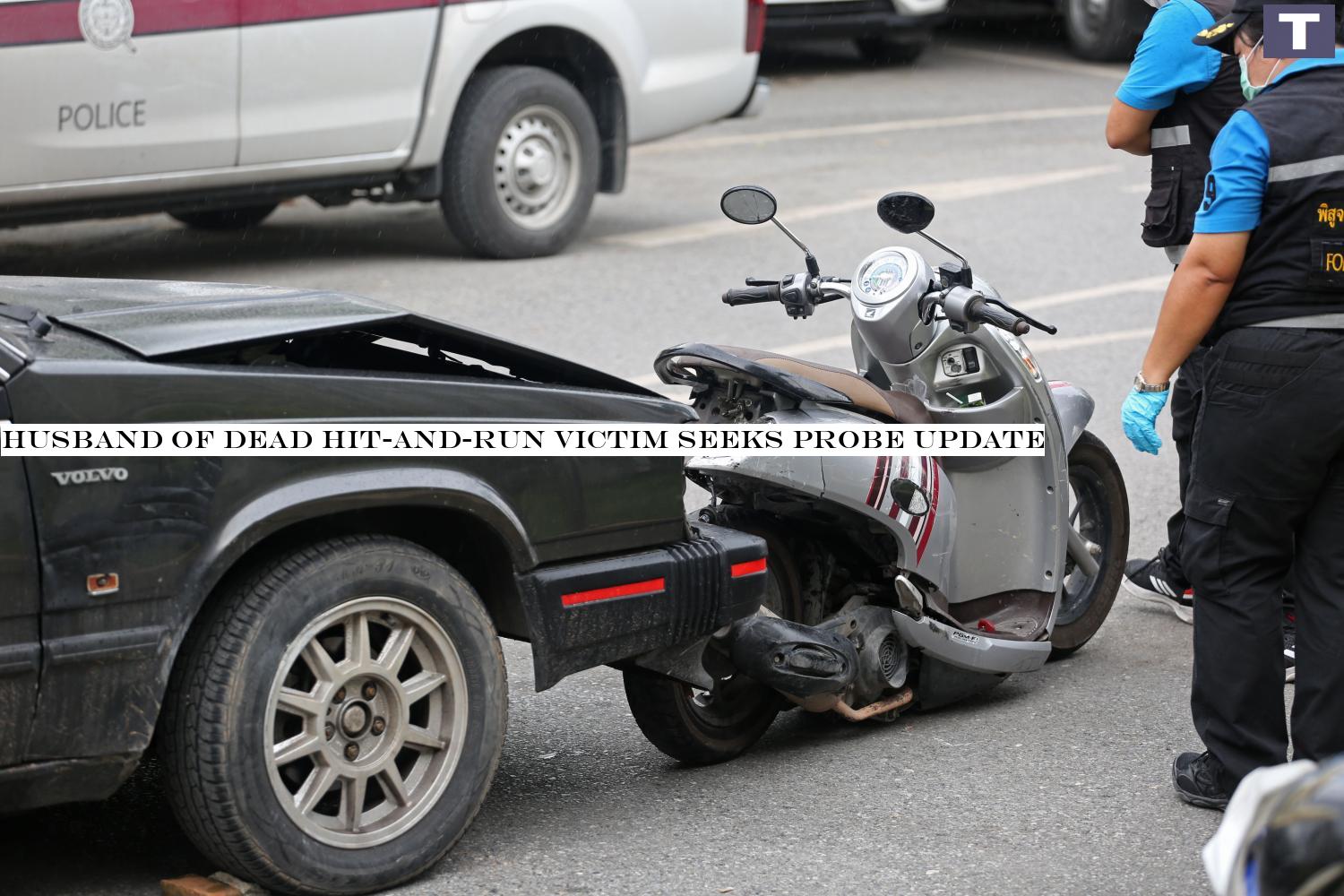 Forensic experts reconstruct a hit-and-run incident near Suwinthawong Soi 28, which claimed the lives of a pregnant woman and her unborn baby on Sunday evening.â-#128;-#137;Varuth Hirunyatheb Husband of dead hit-and-run victim seeks probe update