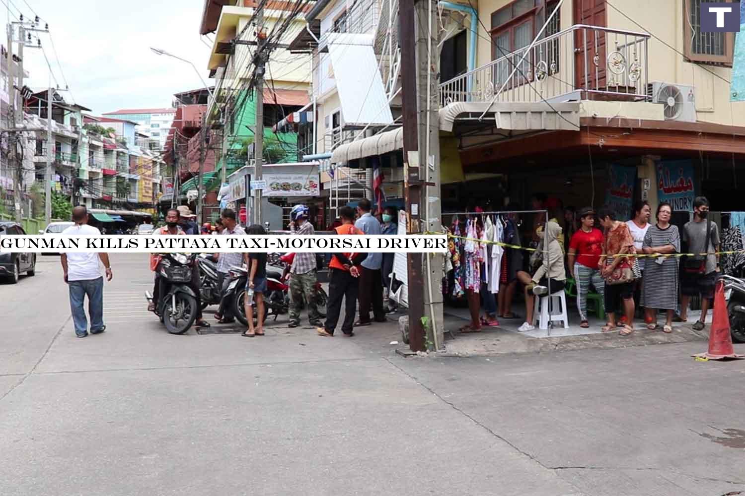 The crime scene on soi 17 in South Pattaya, cordoned off after a motorcycle taxi driver was shot dead on Tuesday. (Photo: Chaiyot Pupattanapong) Gunman kills Pattaya taxi-motorsai driver