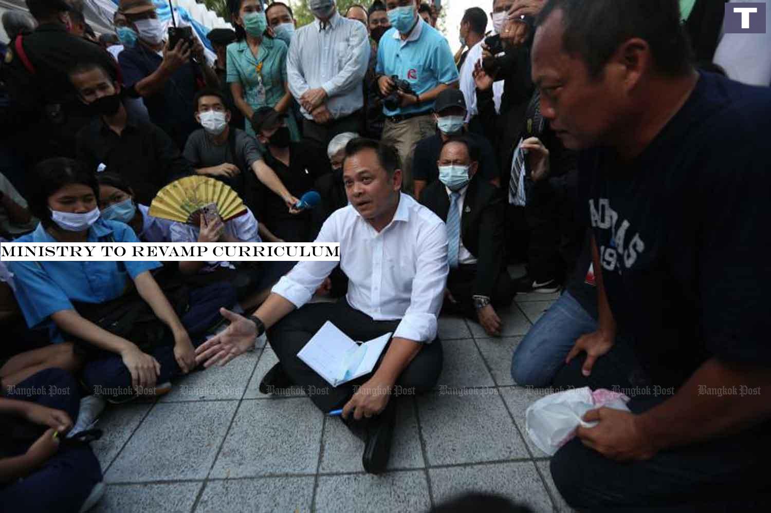 Education Minister Nataphol Teepsuwan meets students in front of his ministry in Bangkok last month. (Photo by Pattarapong Chatpattarasil) Ministry to revamp curriculum